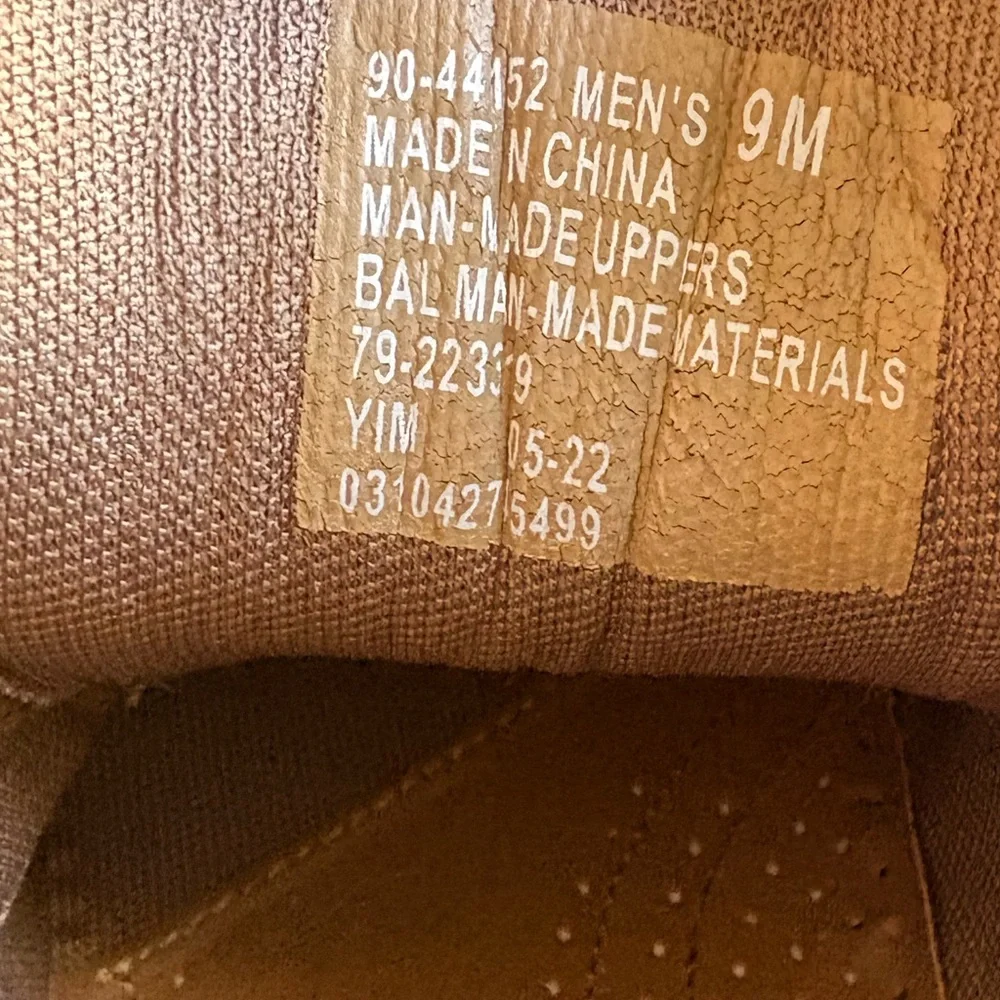 Dockers Rowan boots size 9 Dark Tan color NEW